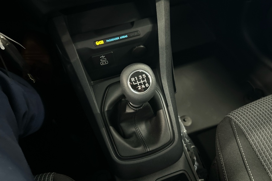 Ford Transit Courier vaihtoauto