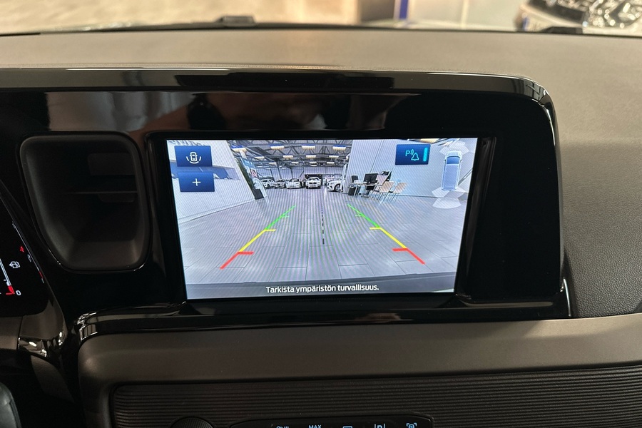 Ford Transit Courier vaihtoauto