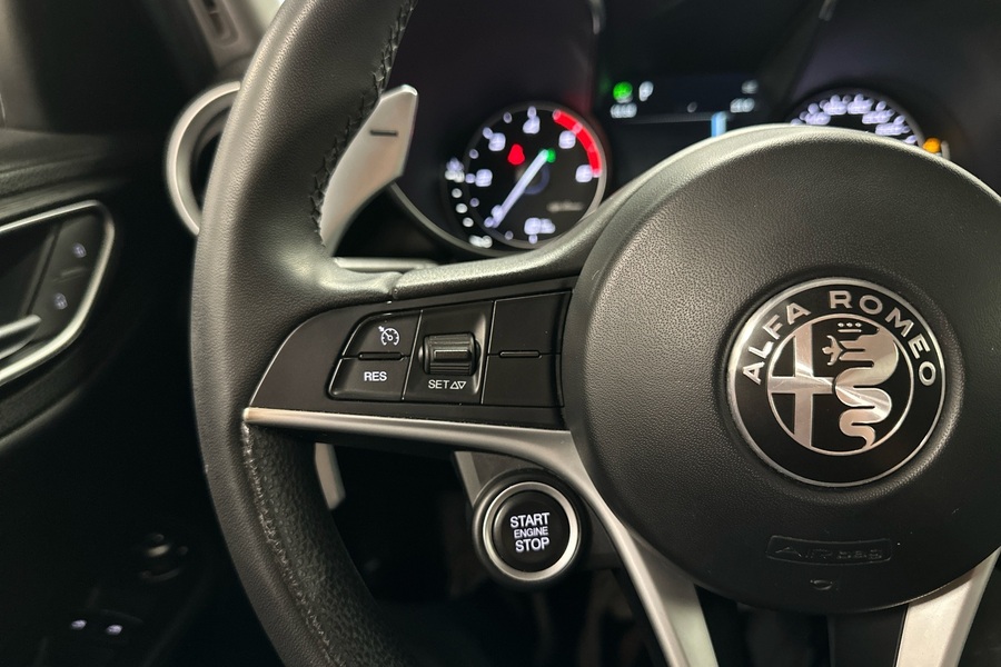 Alfa Romeo Giulia vaihtoauto