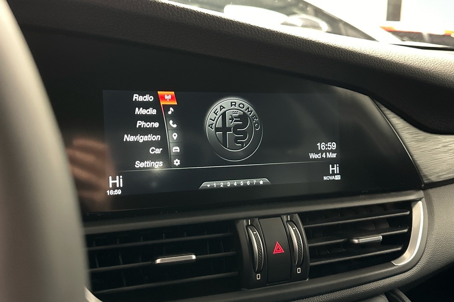 Alfa Romeo Giulia vaihtoauto