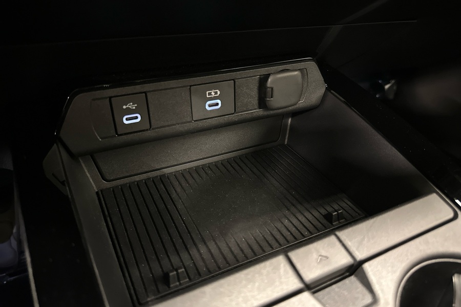 Toyota Prius Plug-in vaihtoauto