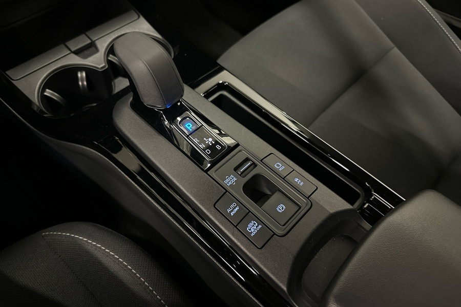 Toyota Prius Plug-in vaihtoauto