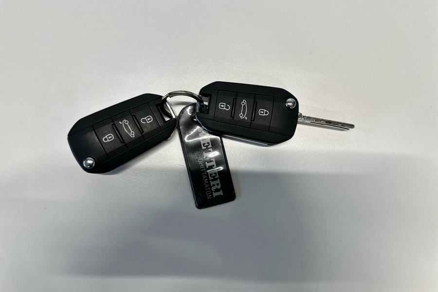 Opel Grandland X vaihtoauto