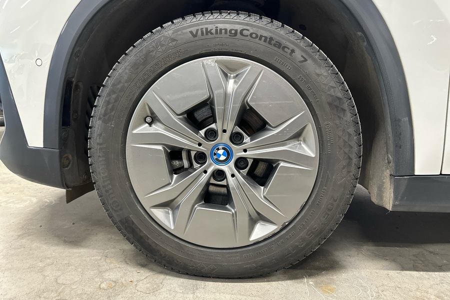 BMW iX1 vaihtoauto