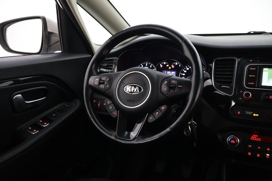 Kia Carens vaihtoauto