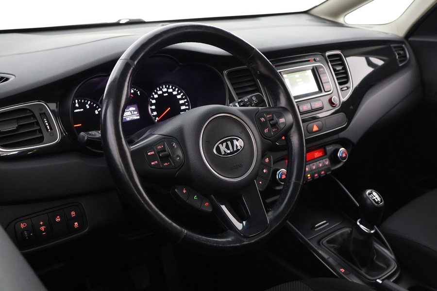 Kia Carens vaihtoauto