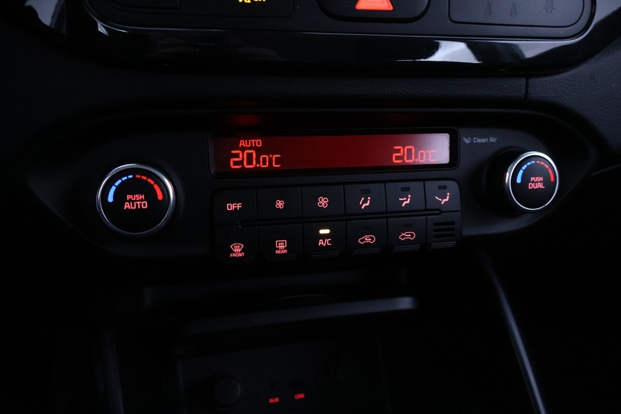 Kia Carens vaihtoauto