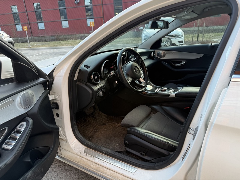 Mercedes-Benz C vaihtoauto