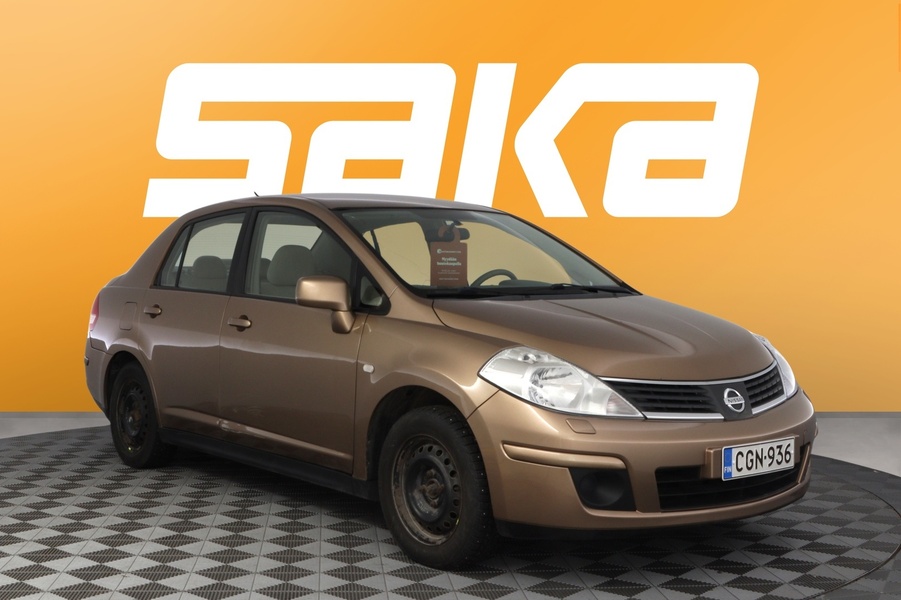 Nissan Tiida vaihtoauto