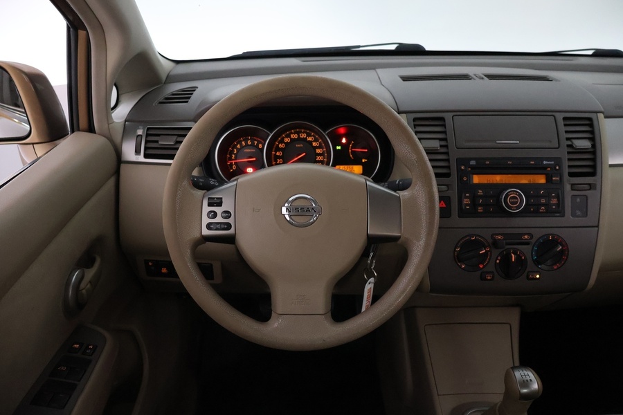 Nissan Tiida vaihtoauto