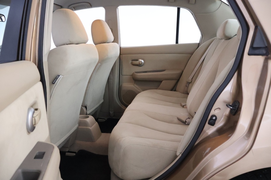 Nissan Tiida vaihtoauto