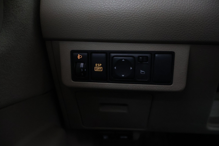 Nissan Tiida vaihtoauto