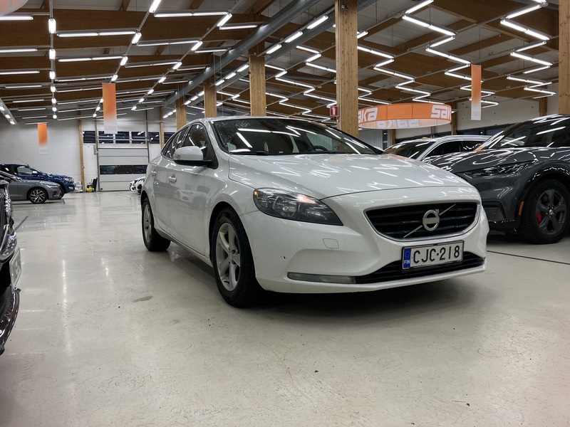 Volvo V40 vaihtoauto