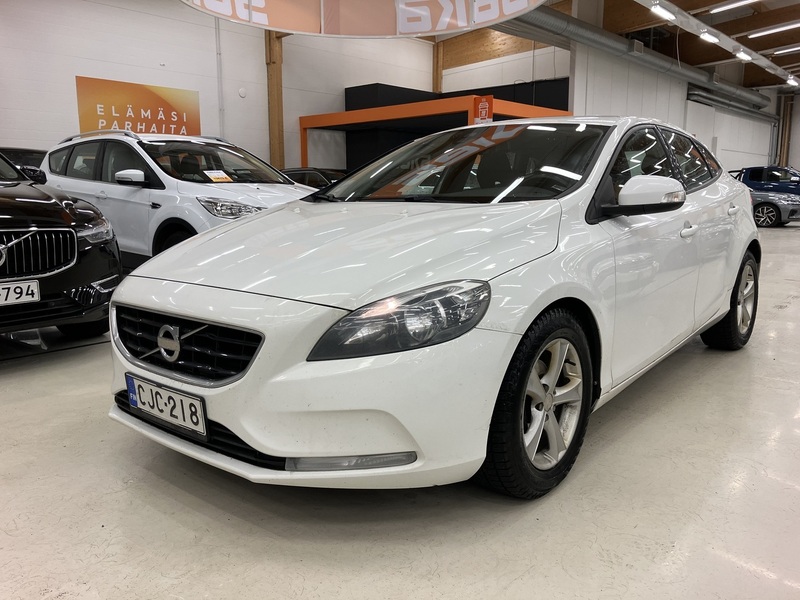 Volvo V40 vaihtoauto