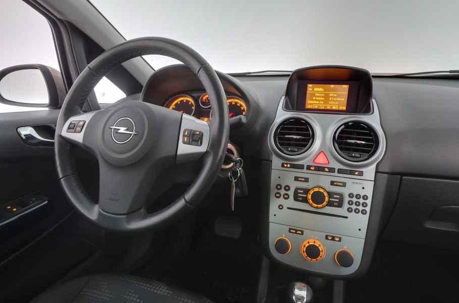 Opel Corsa vaihtoauto