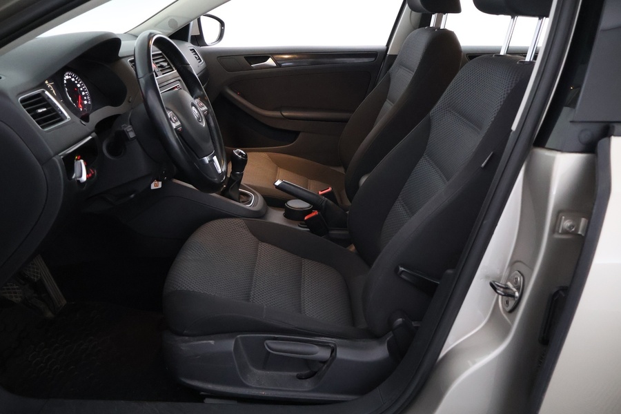 Volkswagen Jetta vaihtoauto