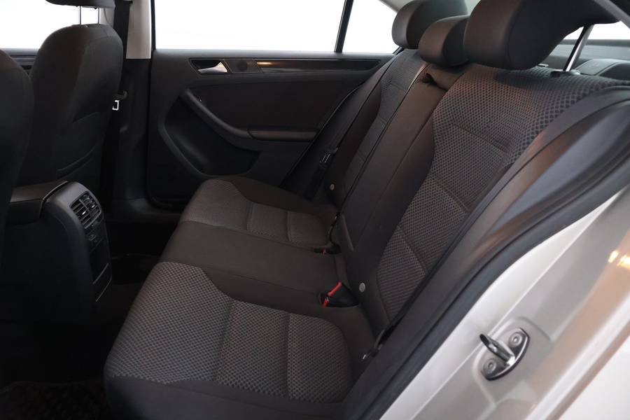 Volkswagen Jetta vaihtoauto