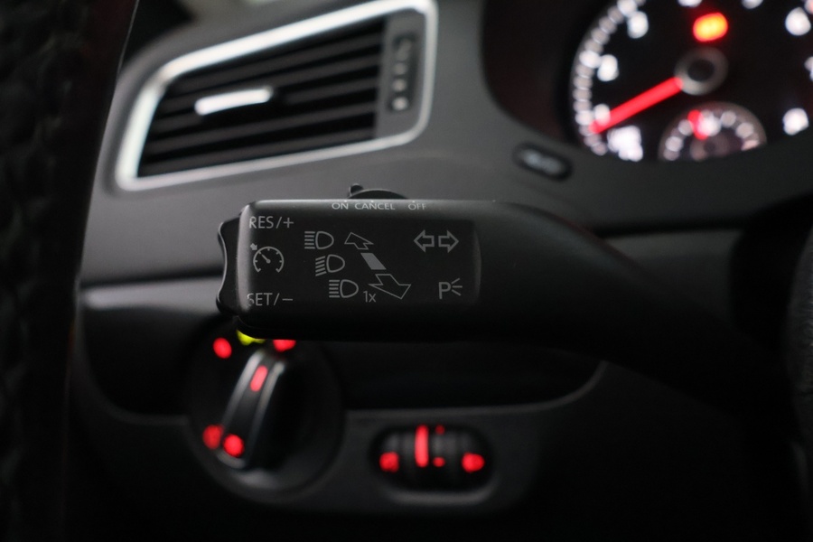 Volkswagen Jetta vaihtoauto