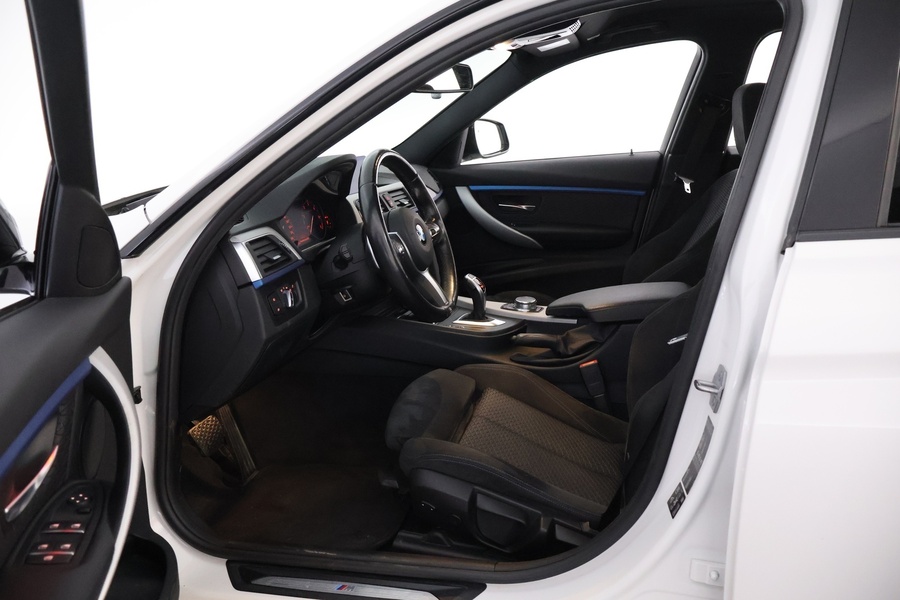 BMW 330 vaihtoauto