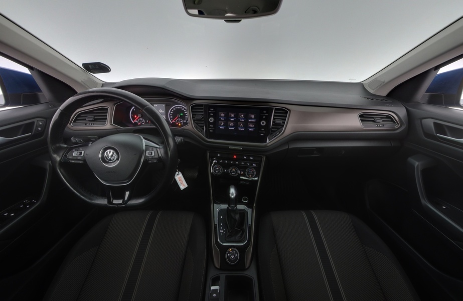 Volkswagen T-Roc vaihtoauto