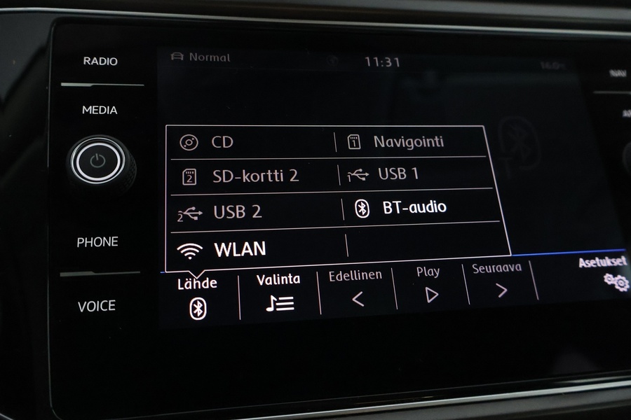 Volkswagen T-Roc vaihtoauto