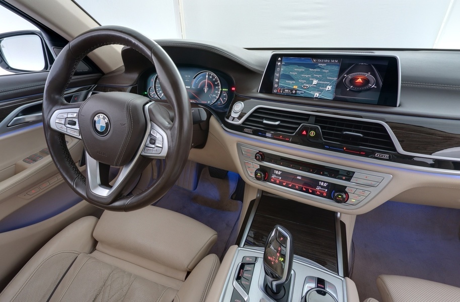 BMW 740 vaihtoauto