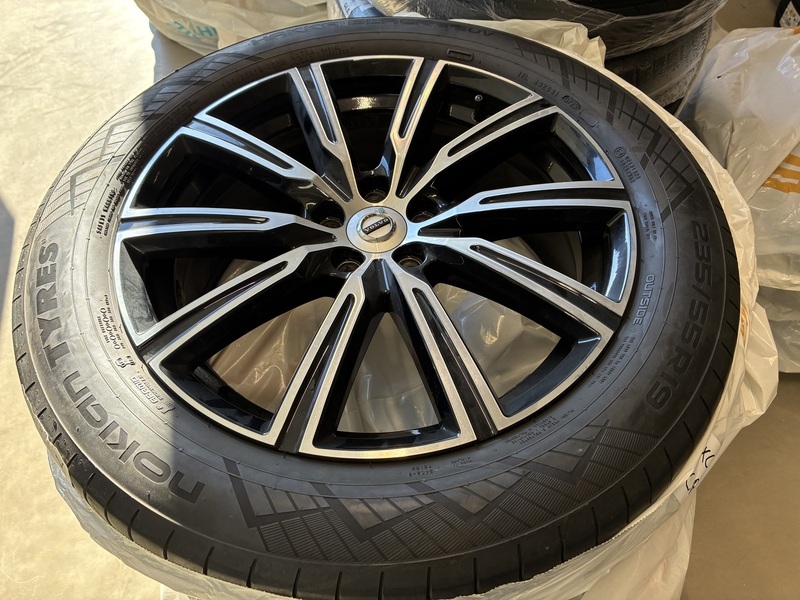 Volvo XC60 vaihtoauto