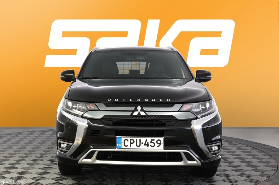 Mitsubishi Outlander PHEV vaihtoauto