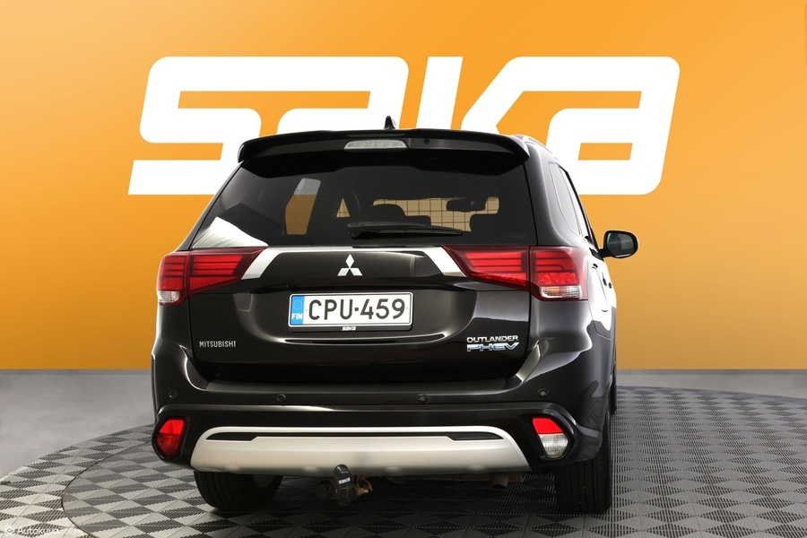 Mitsubishi Outlander PHEV vaihtoauto