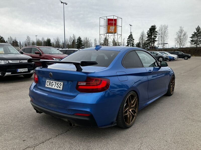 BMW M235i vaihtoauto