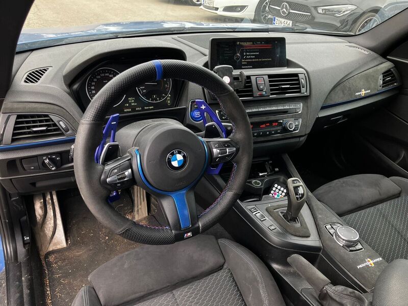 BMW M235i vaihtoauto