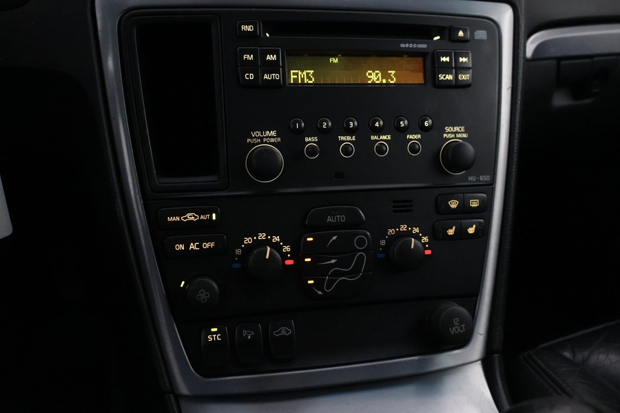 Volvo V70 vaihtoauto