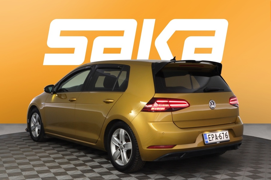 Volkswagen Golf vaihtoauto