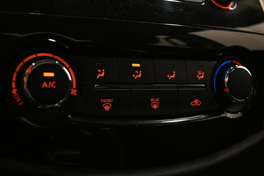 Nissan Navara vaihtoauto