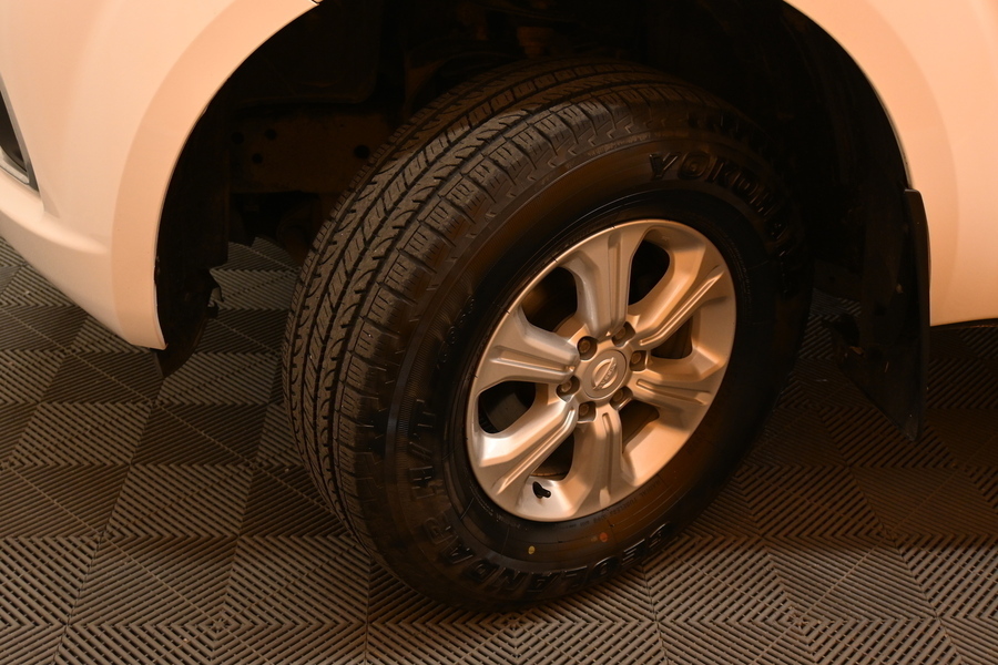 Nissan Navara vaihtoauto