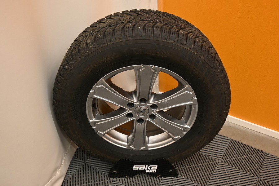 Nissan Navara vaihtoauto