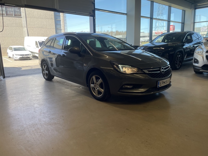 Opel Astra vaihtoauto