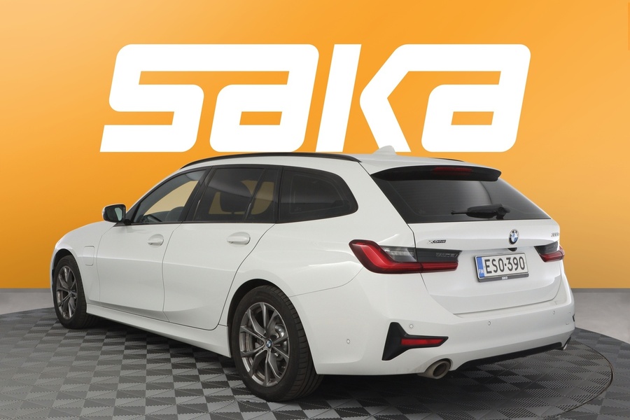 BMW 330 vaihtoauto