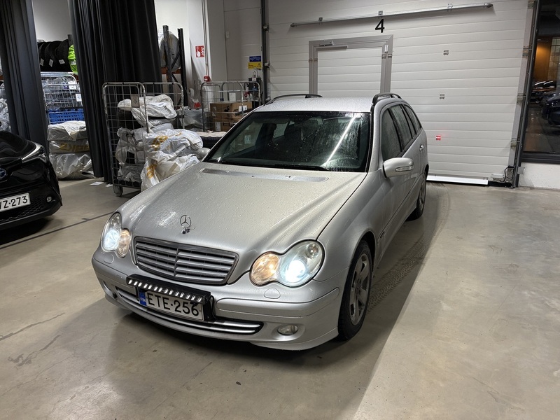 Mercedes-Benz C vaihtoauto