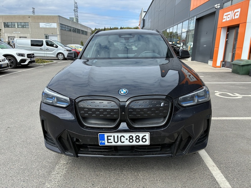 BMW iX3 vaihtoauto