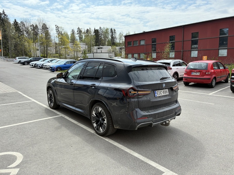 BMW iX3 vaihtoauto