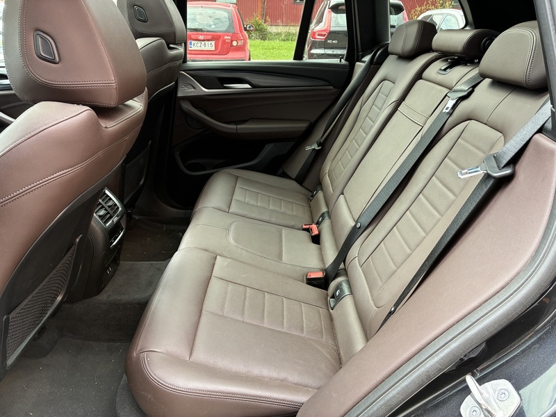 BMW iX3 vaihtoauto