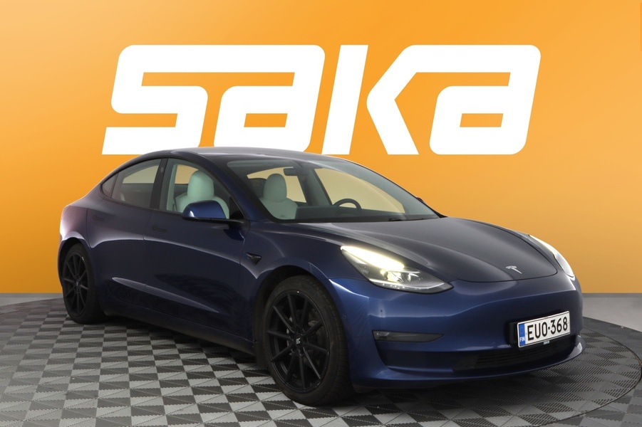 Tesla Model 3 vaihtoauto