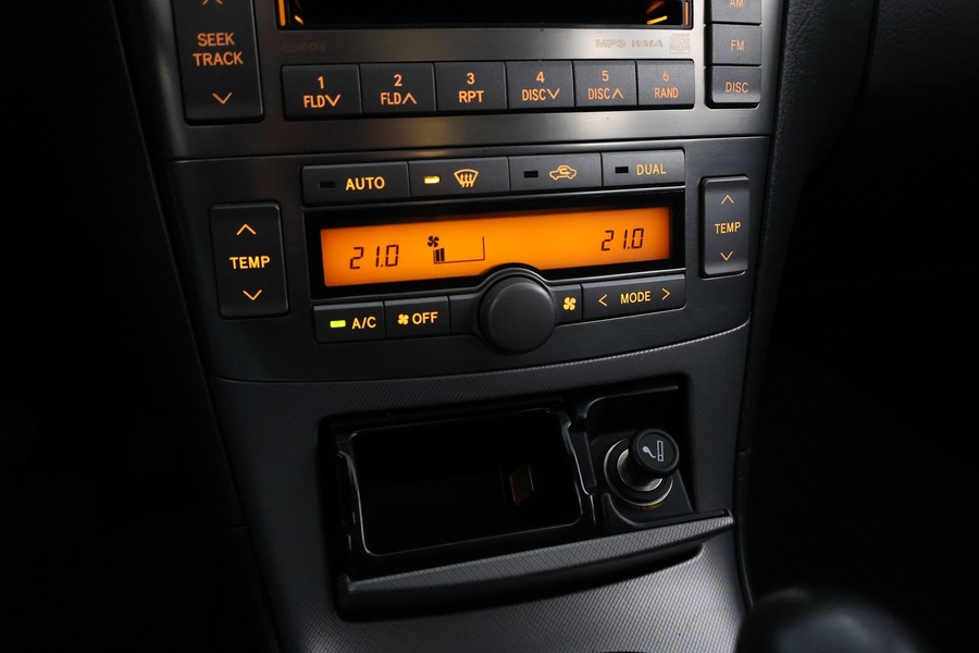 Toyota Avensis vaihtoauto