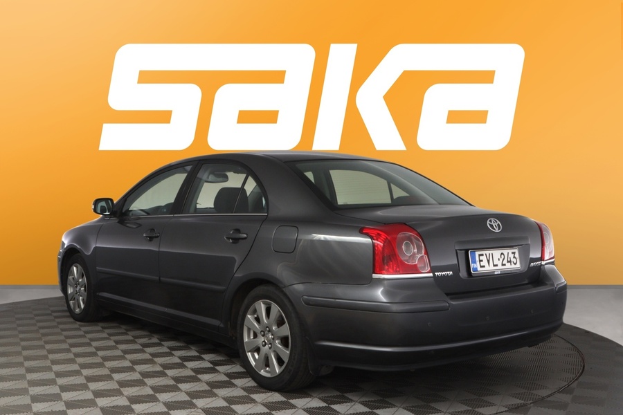 Toyota Avensis vaihtoauto