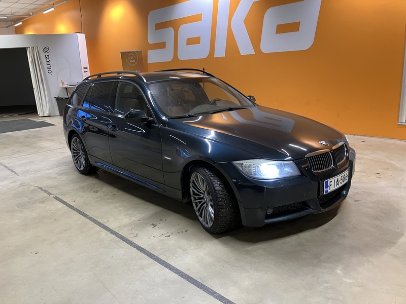 BMW 330 vaihtoauto