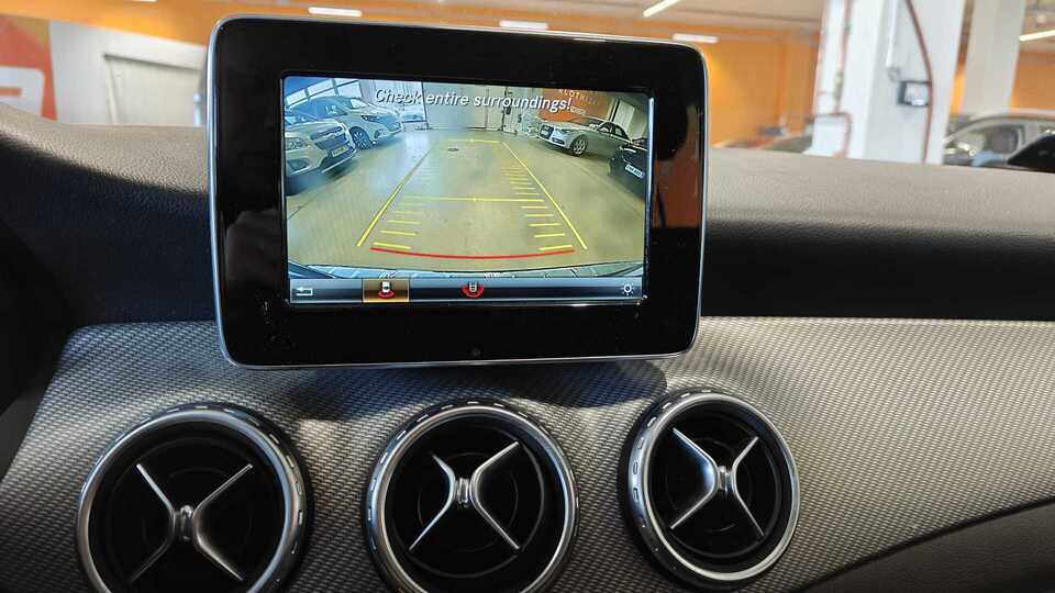 Mercedes-Benz GLA vaihtoauto