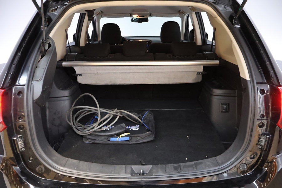 Mitsubishi Outlander PHEV vaihtoauto