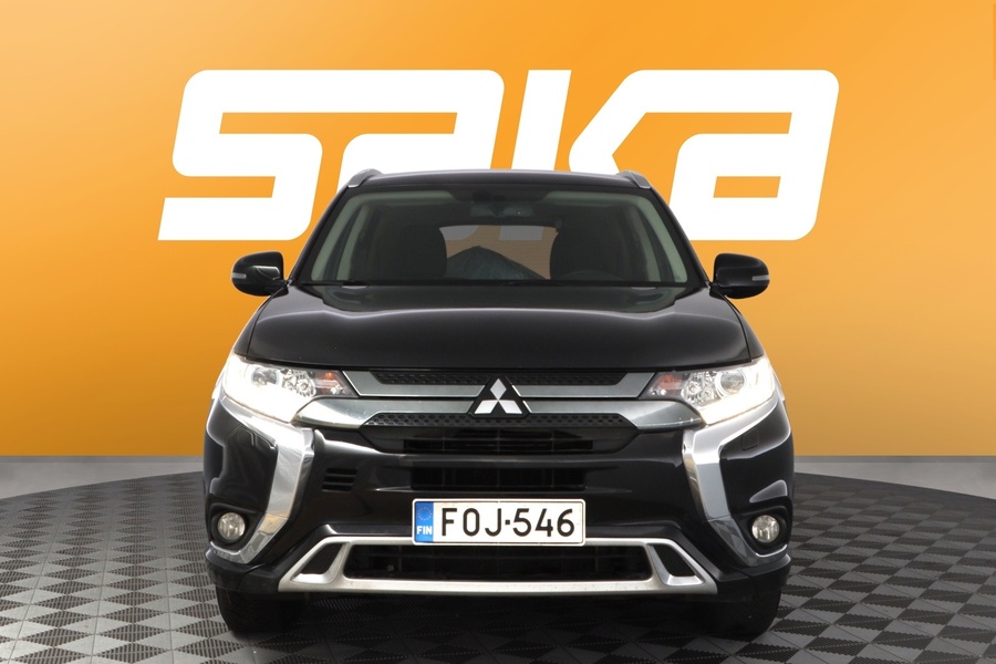 Mitsubishi Outlander PHEV vaihtoauto