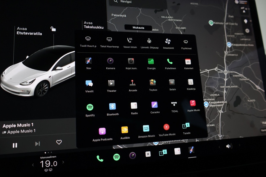 Tesla Model 3 vaihtoauto